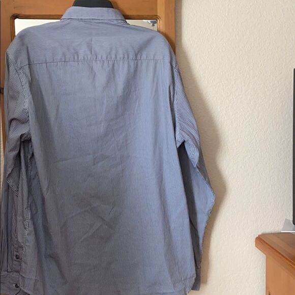 Alfani Fitted Casual Button Down Shirt. Size XL - Picture 4 of 4